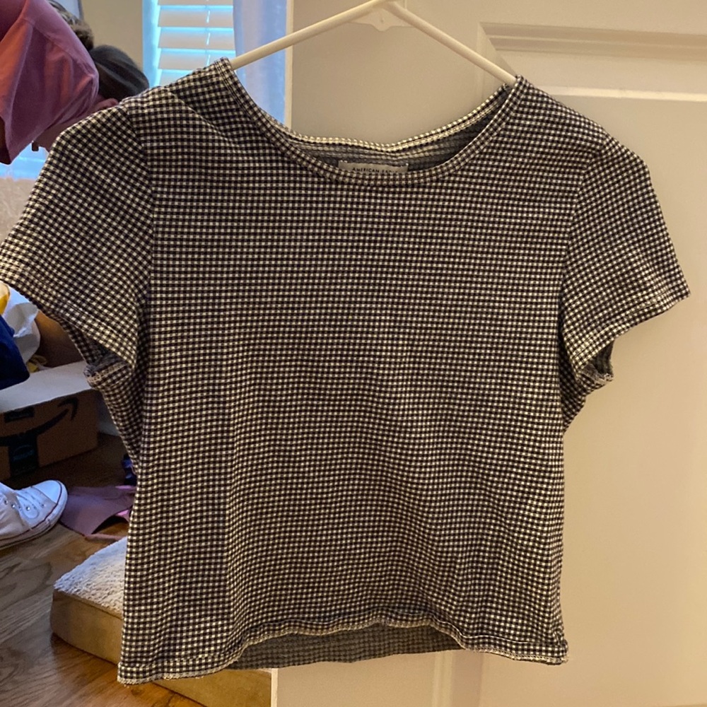 American Eagle cropped tee